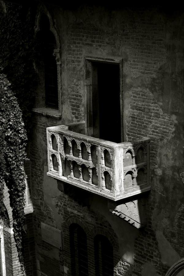 Al Pozzo Dell'Amore Verona Exterior foto
